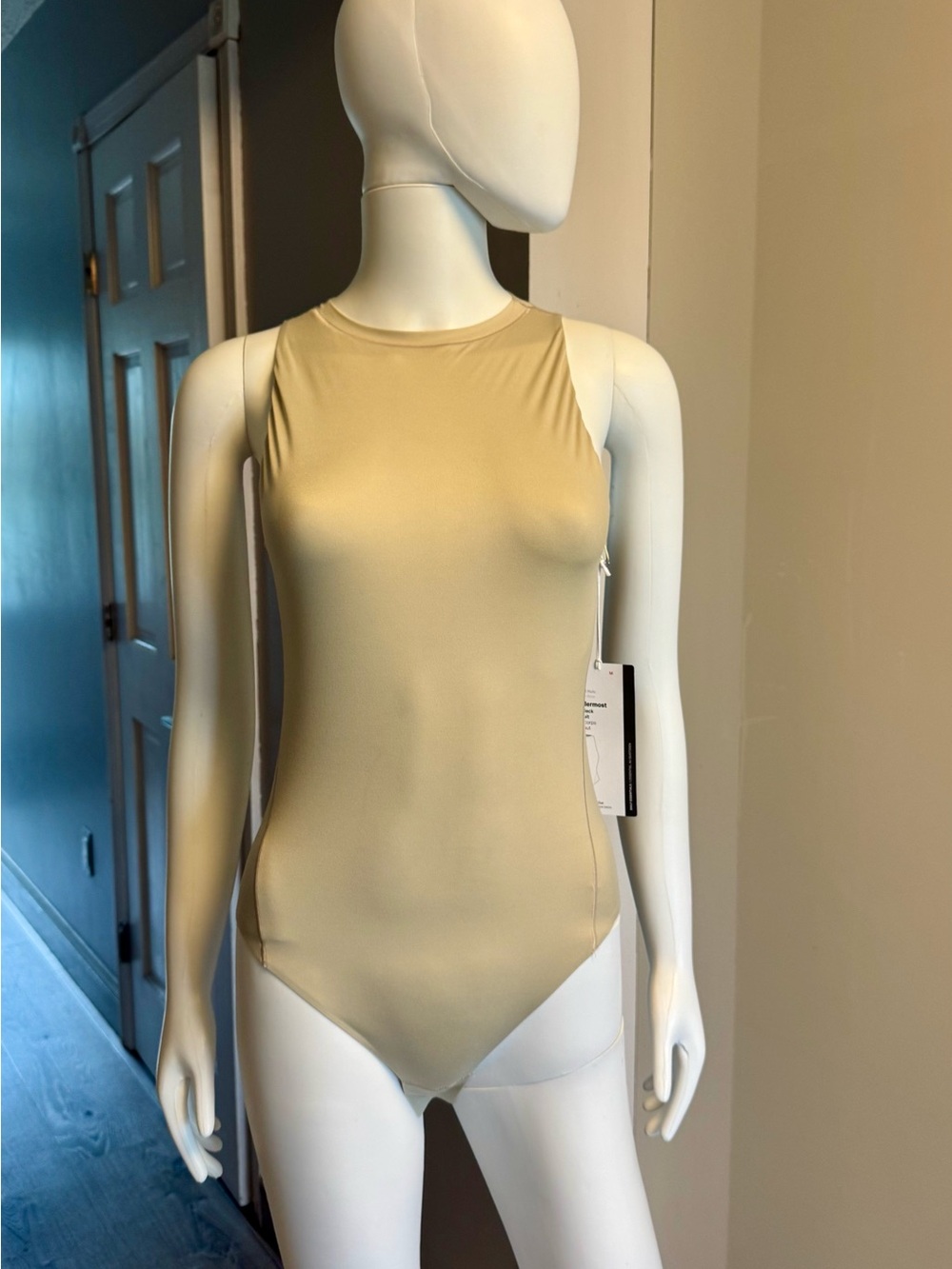 lululemon athletica Neutral Beige Crewneck bodysuit size Medium